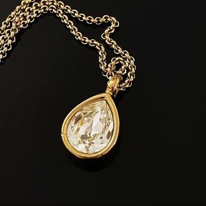 ✨Stunning VTG Givenchy Tear Rhinestone Necklace
